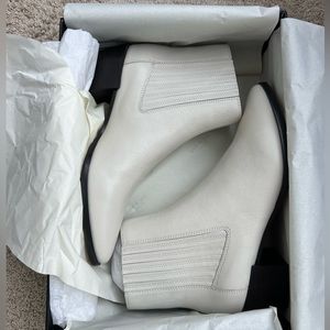 Rag and Bone Leather Boots - Chelsea Ankle Bootie - Antique White - Size 39 / 9